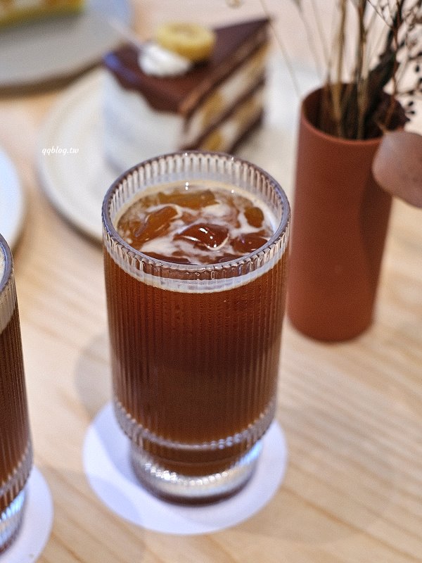 台中北屯︱Lenka蘭卡 崇德店.米白色韓系風格甜點店,千層、戚風蛋糕都好吃 @QQ的懶骨頭 台中北屯︱Lenka蘭卡 崇德店.米白色韓系風格甜點店,千層、戚風蛋糕都好吃 @QQ的懶骨頭