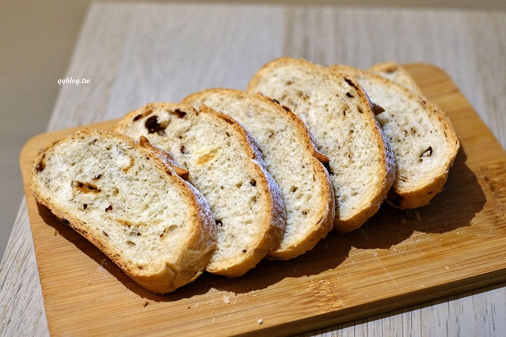 台東關山住宿︱觀山閣民宿．免搬行李的電梯民宿，環境舒適、老闆熱情，關山民宿推薦 @QQ的懶骨頭