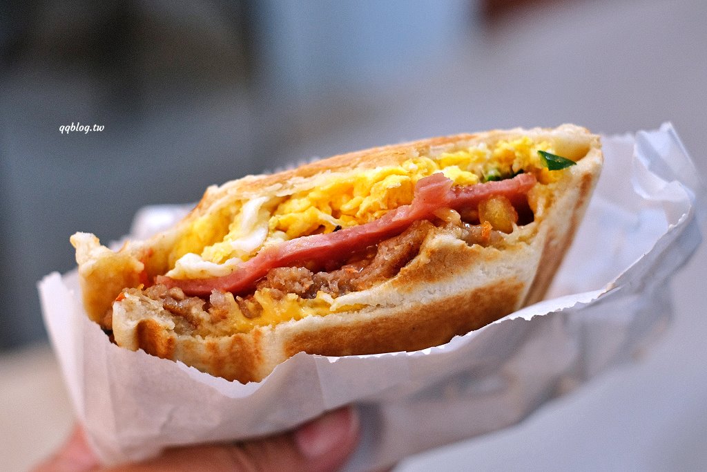 台東關山住宿︱觀山閣民宿．免搬行李的電梯民宿，環境舒適、老闆熱情，關山民宿推薦 @QQ的懶骨頭