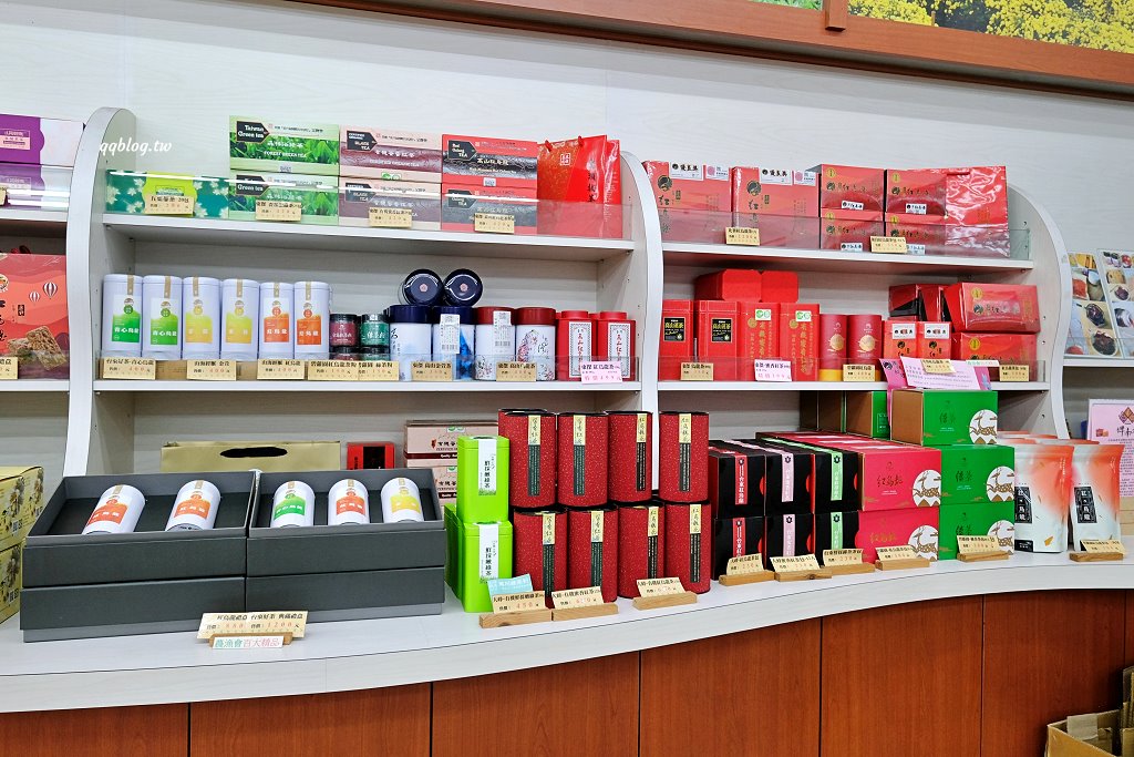 台東︱台東地區農會-元氣伴手館．地區限定伴手禮這裡通通有，多種口味乖乖也要買起來 @QQ的懶骨頭