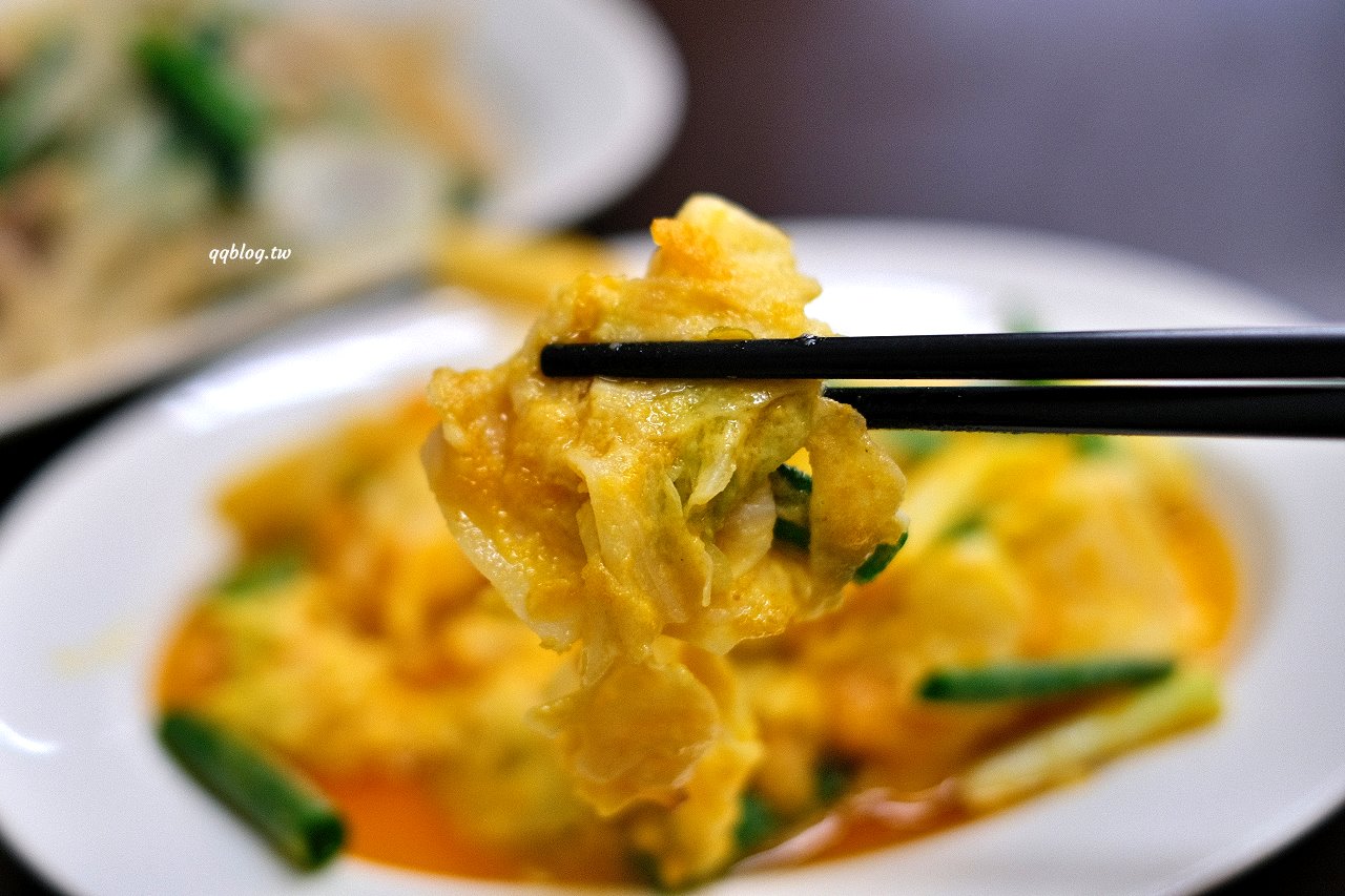 台南安平︱二牛牛肉湯．7:30一路營業到凌晨12:00，想吃牛肉湯不怕找不到地方，台南牛肉湯推薦 @QQ的懶骨頭