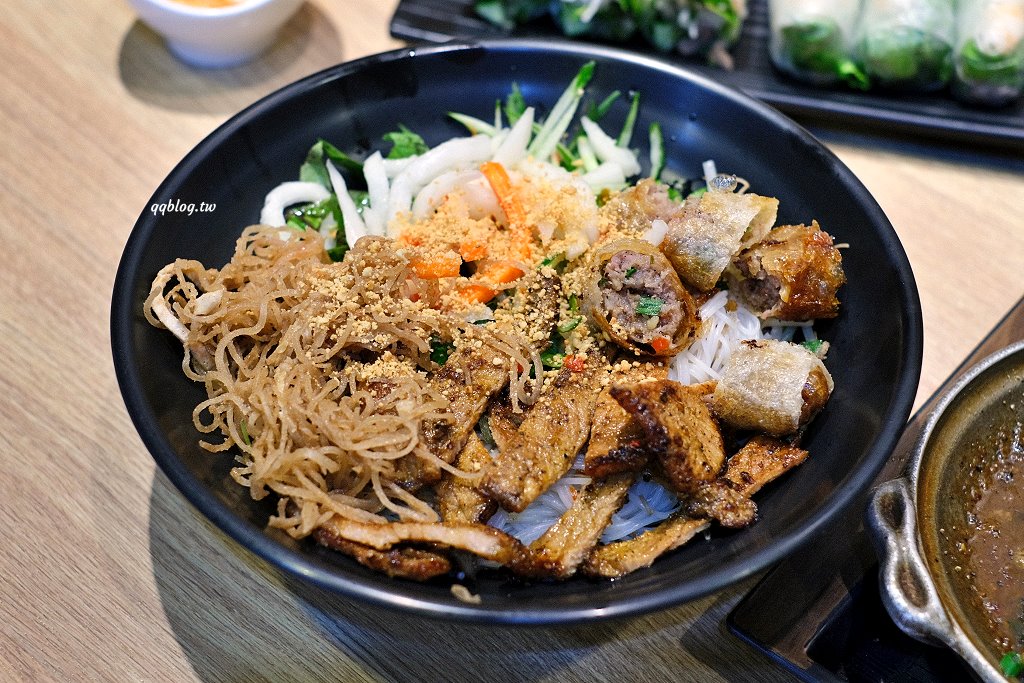 台中神岡︱PHO LONG 越南料理．平價又美味的越南料理，吃了好多年還是吃不膩 @QQ的懶骨頭