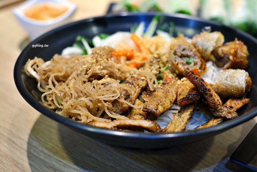 台中神岡︱PHO LONG 越南料理．平價又美味的越南料理，吃了好多年還是吃不膩 @QQ的懶骨頭