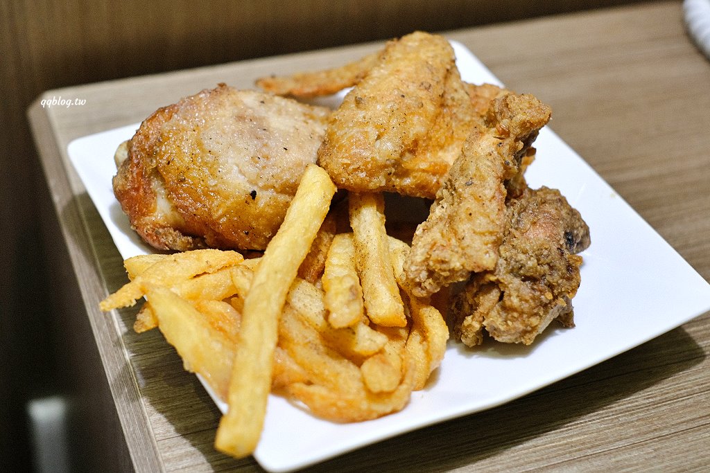 台東︱藍蜻蜓速食專賣店．在地營業超過30年老牌炸雞店，台東必吃炸雞之一 @QQ的懶骨頭