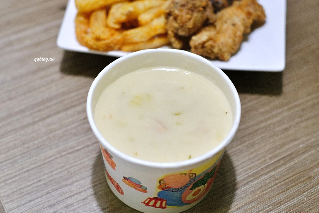 台東︱藍蜻蜓速食專賣店．在地營業超過30年老牌炸雞店，台東必吃炸雞之一 @QQ的懶骨頭