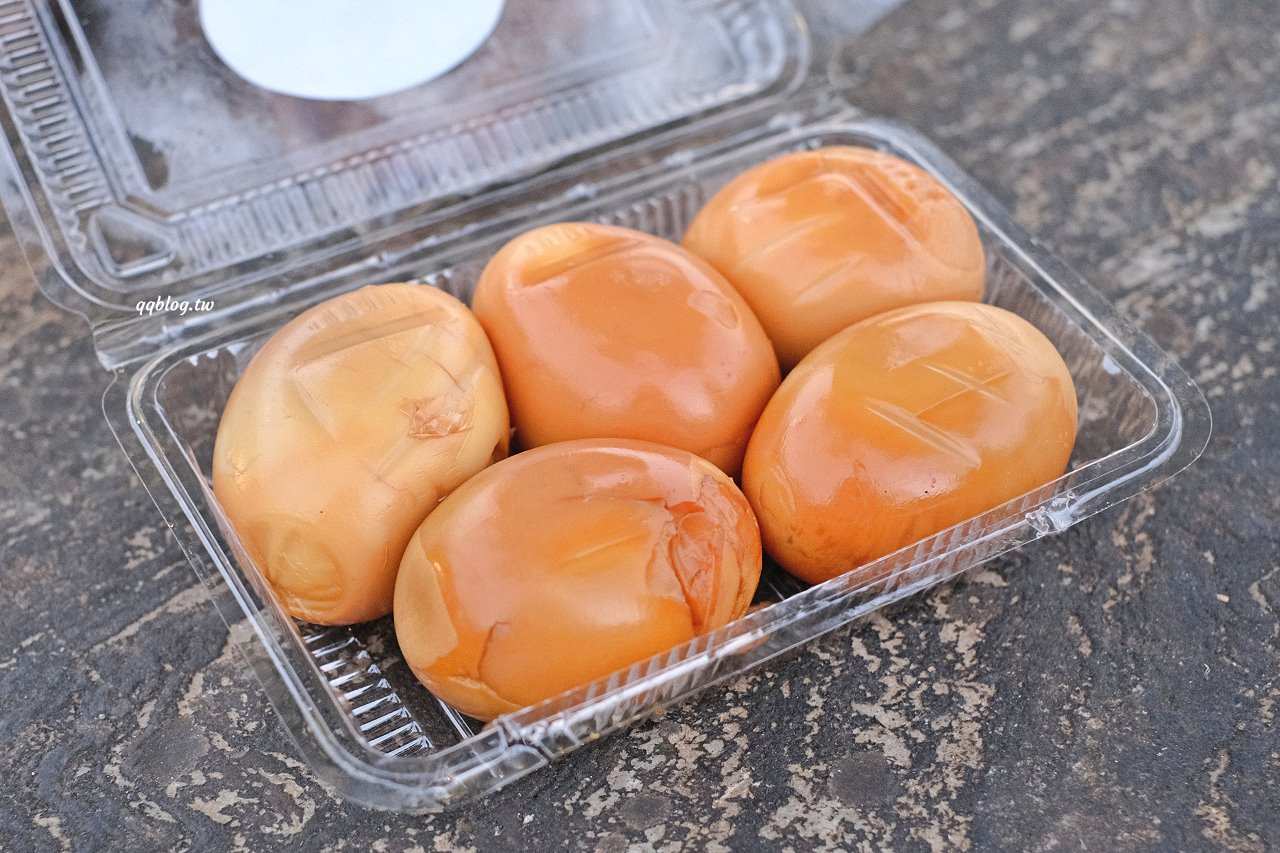 宜蘭大同︱蘭馨粿琴茶粿．營業超過40年的老店，位子不明顯生意卻很好，現包茶粿超軟Q @QQ的懶骨頭