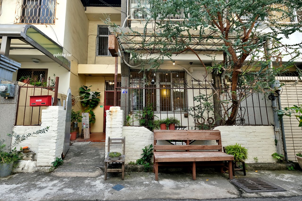 台中南屯∣小麥菓子 Komugi 日式焼菓子專賣．3吋戚風蛋糕口味好，樸實有內涵又好吃 @QQ的懶骨頭