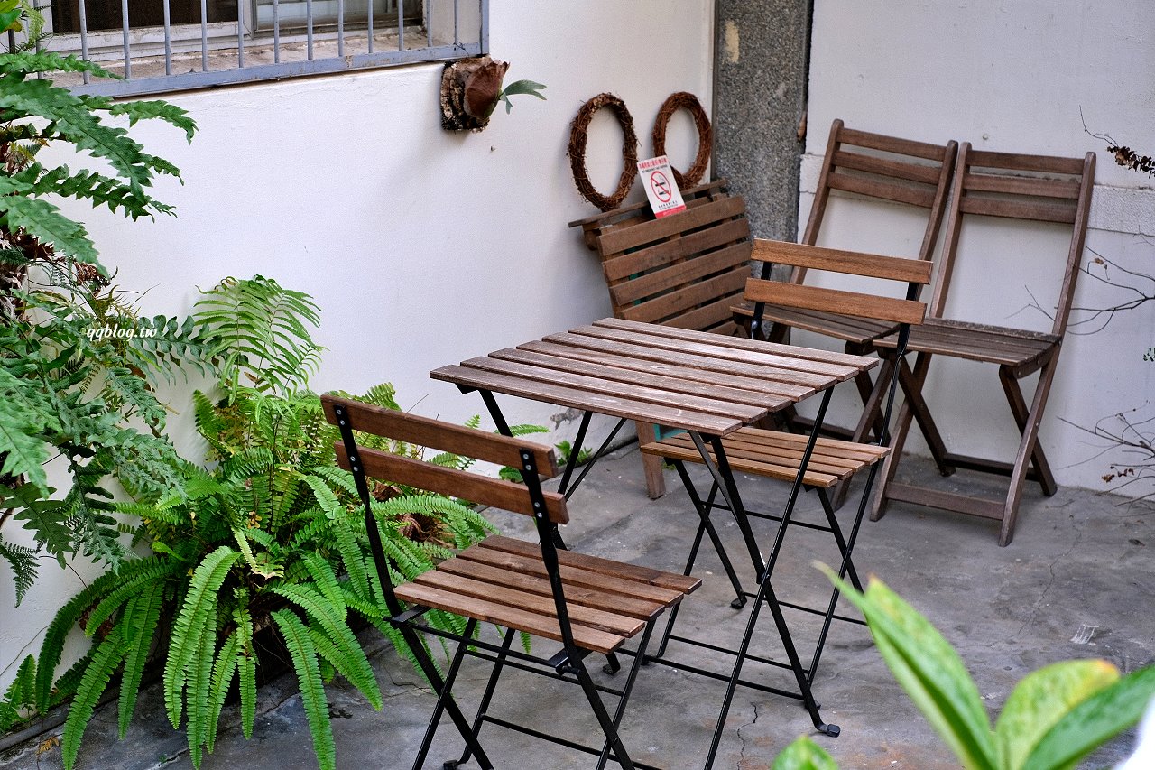 台中南屯∣小麥菓子 Komugi 日式焼菓子專賣．3吋戚風蛋糕口味好，樸實有內涵又好吃 @QQ的懶骨頭