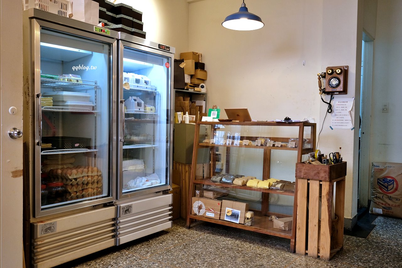 台中南屯∣小麥菓子 Komugi 日式焼菓子專賣．3吋戚風蛋糕口味好，樸實有內涵又好吃 @QQ的懶骨頭