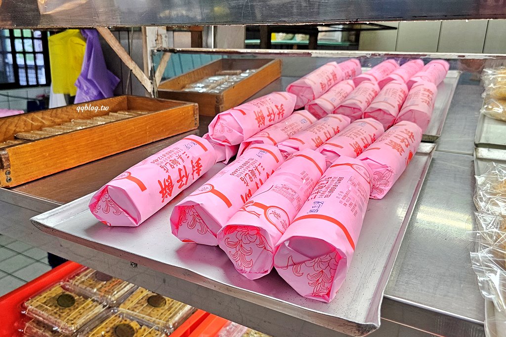 台東關山︱三美西點麵包店．台東70年老店，花生酥、杏仁酥、芝麻酥必買，一口接一口很涮嘴 @QQ的懶骨頭