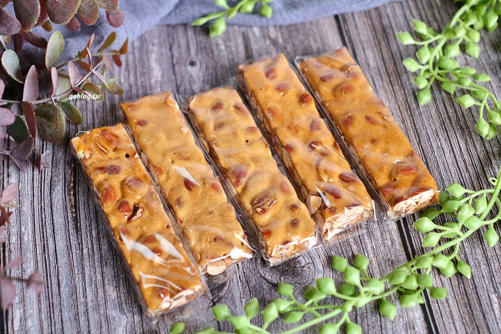 台東關山︱三美西點麵包店．台東70年老店，花生酥、杏仁酥、芝麻酥必買，一口接一口很涮嘴 @QQ的懶骨頭