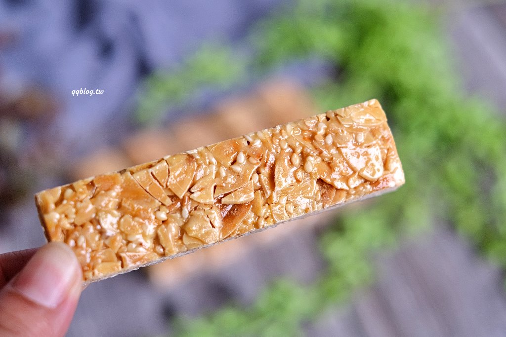 台東關山︱三美西點麵包店．台東70年老店，花生酥、杏仁酥、芝麻酥必買，一口接一口很涮嘴 @QQ的懶骨頭