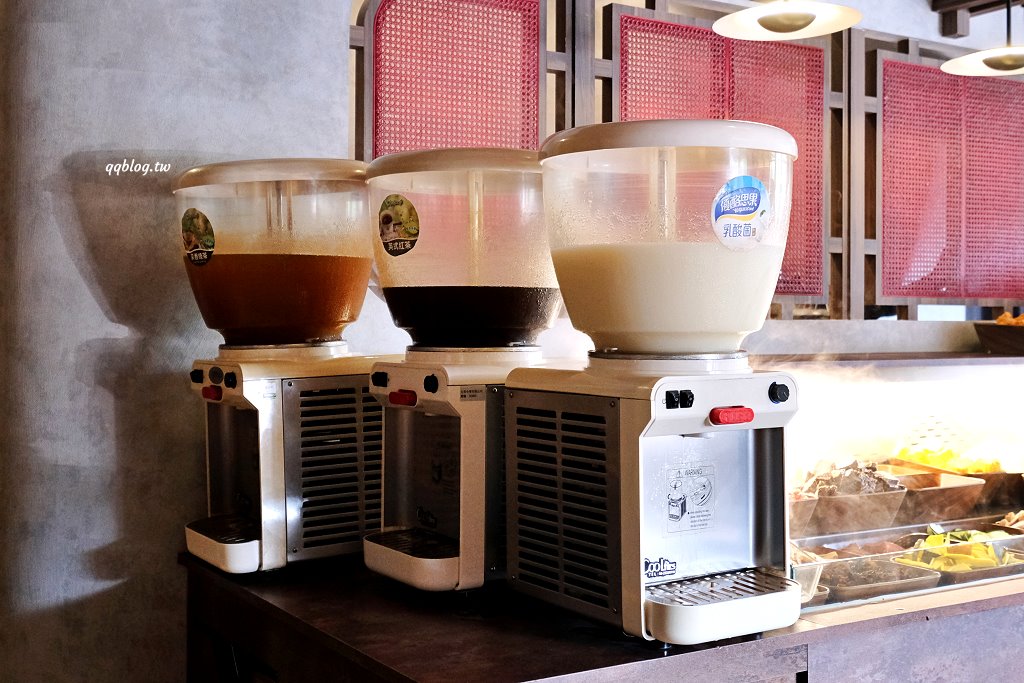 台中沙鹿︱尚石苑石頭火鍋專賣．海線人氣火鍋大改裝，蔬菜、飲料自助吃到飽 @QQ的懶骨頭