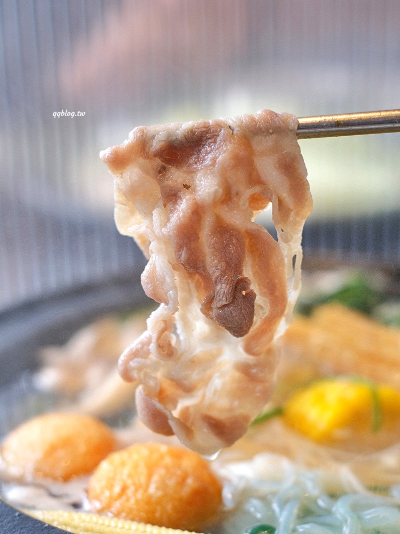 台中沙鹿︱尚石苑石頭火鍋專賣．海線人氣火鍋大改裝，蔬菜、飲料自助吃到飽 @QQ的懶骨頭