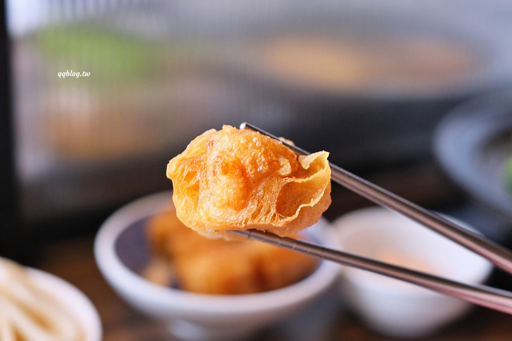 台中沙鹿︱尚石苑石頭火鍋專賣．海線人氣火鍋大改裝，蔬菜、飲料自助吃到飽 @QQ的懶骨頭