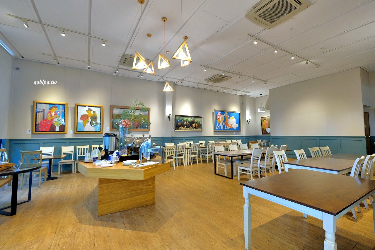 台中南屯︱The Café By 想 台中．座落七期獨棟咖啡館，環境寬敞還有唯美浪漫的落羽松、魚池，聚餐的好選擇 @QQ的懶骨頭