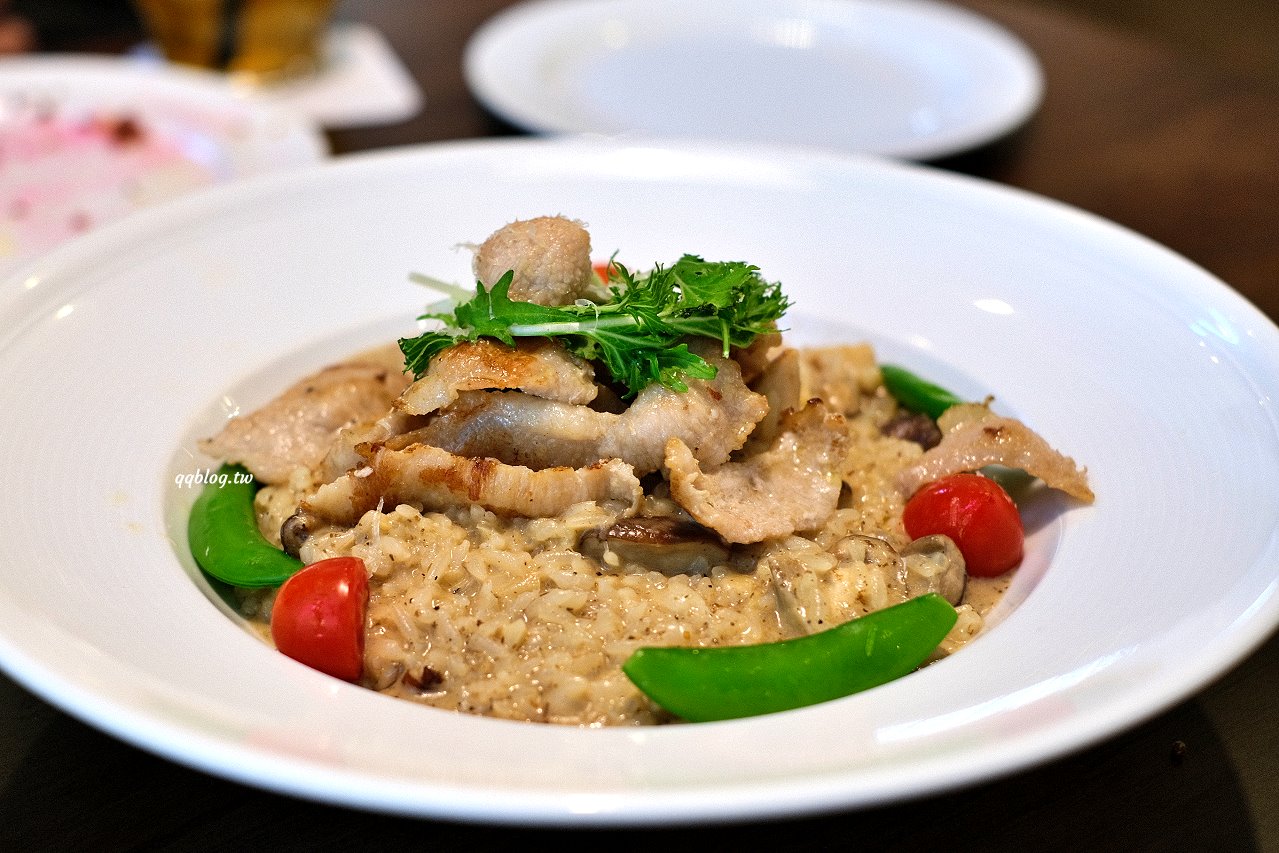 台中南屯︱The Café By 想 台中．座落七期獨棟咖啡館，環境寬敞還有唯美浪漫的落羽松、魚池，聚餐的好選擇 @QQ的懶骨頭