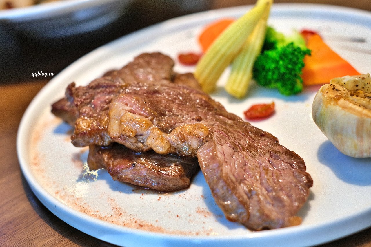 台中南屯︱The Café By 想 台中．座落七期獨棟咖啡館，環境寬敞還有唯美浪漫的落羽松、魚池，聚餐的好選擇 @QQ的懶骨頭