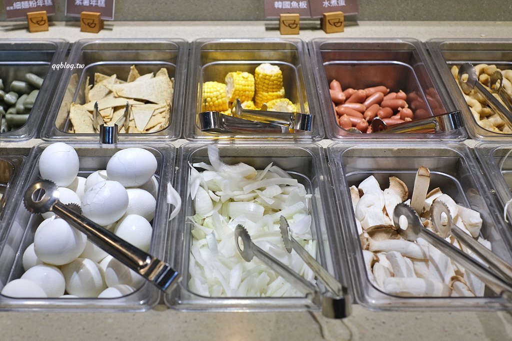 台中北區︱兩餐 두끼 韓國年糕火鍋吃到飽@中友店．349元起吃到飽，一次品嚐年糕火鍋和韓式炒飯 @QQ的懶骨頭