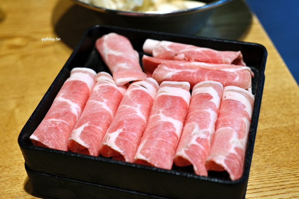 台中北區︱兩餐 두끼 韓國年糕火鍋吃到飽@中友店．349元起吃到飽，一次品嚐年糕火鍋和韓式炒飯 @QQ的懶骨頭