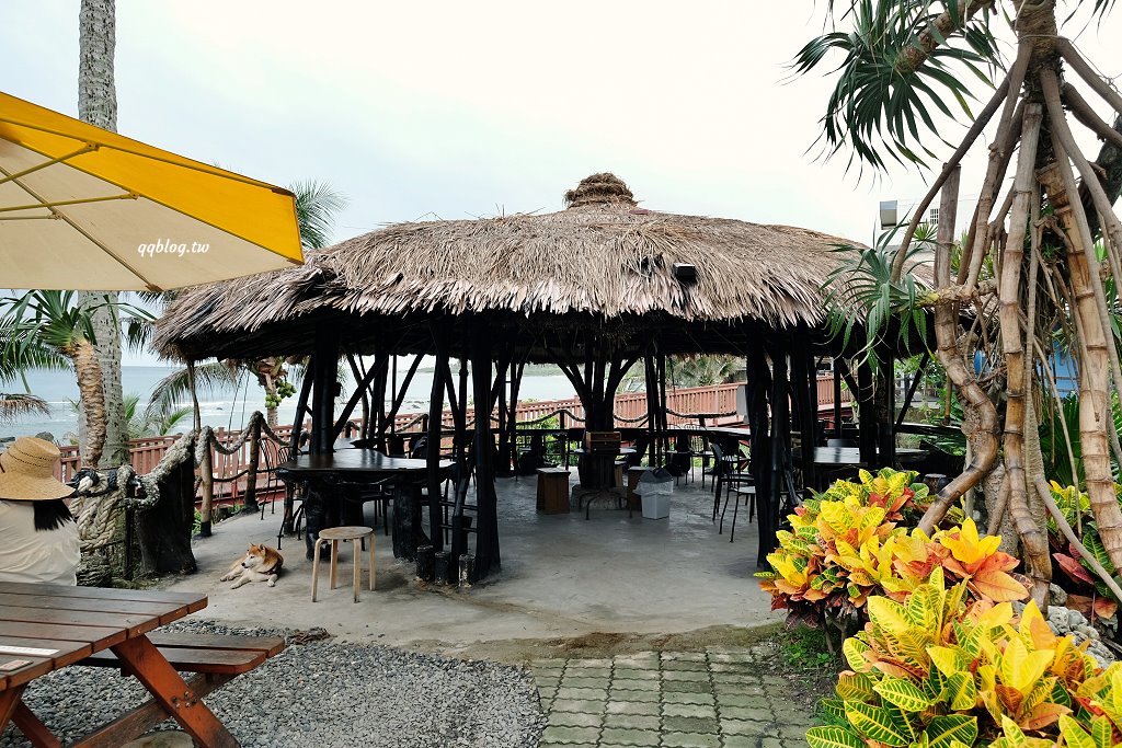 台東卑南︱可可娜咖啡 coconut cafe&#8217;．南洋風景觀海景咖啡館，很有置身在國外的異國風味 @QQ的懶骨頭