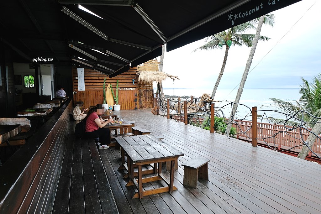 台東卑南︱可可娜咖啡 coconut cafe&#8217;．南洋風景觀海景咖啡館，很有置身在國外的異國風味 @QQ的懶骨頭