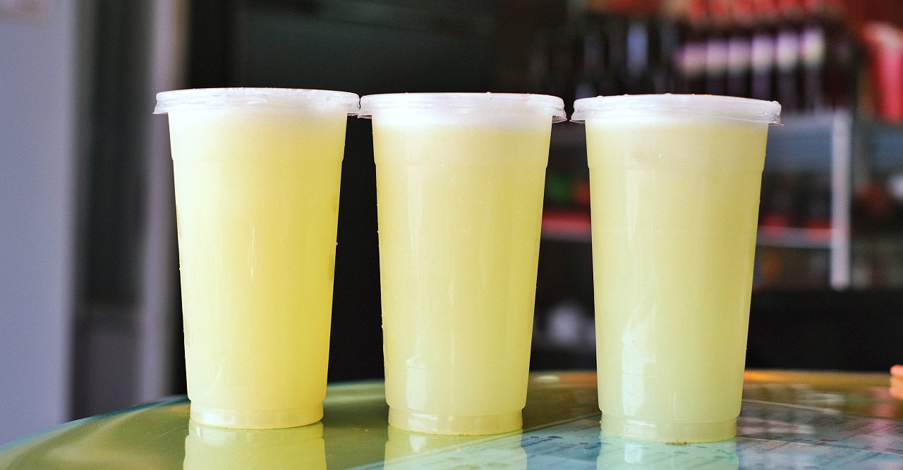 苗栗頭屋︱椰風檸檬汁．在地飄香40多年的現打檸檬汁，香醇可口，明德水庫前 @QQ的懶骨頭