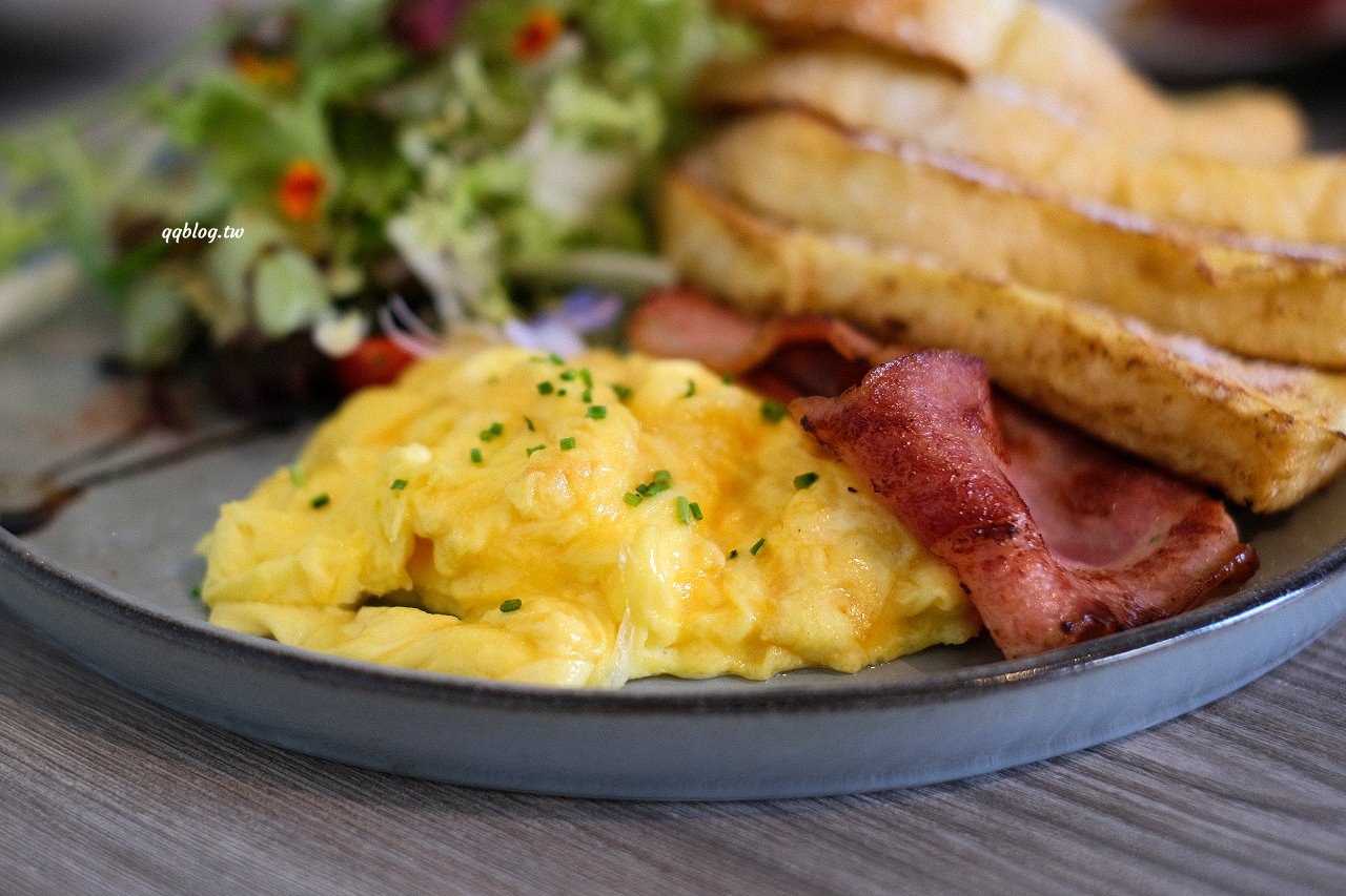 台中北屯︱楓葉咖啡 The Maple Cafe．澳式風格早午餐，全天候供應不管什麼時候都吃得到，大坑、北屯美食推薦 @QQ的懶骨頭