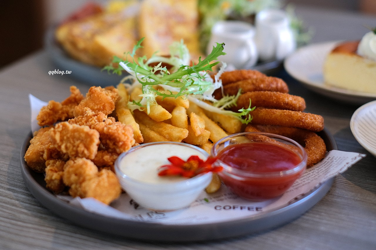台中北屯︱楓葉咖啡 The Maple Cafe．澳式風格早午餐，全天候供應不管什麼時候都吃得到，大坑、北屯美食推薦 @QQ的懶骨頭