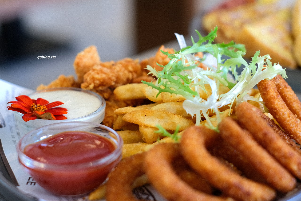 台中北屯︱楓葉咖啡 The Maple Cafe．澳式風格早午餐，全天候供應不管什麼時候都吃得到，大坑、北屯美食推薦 @QQ的懶骨頭