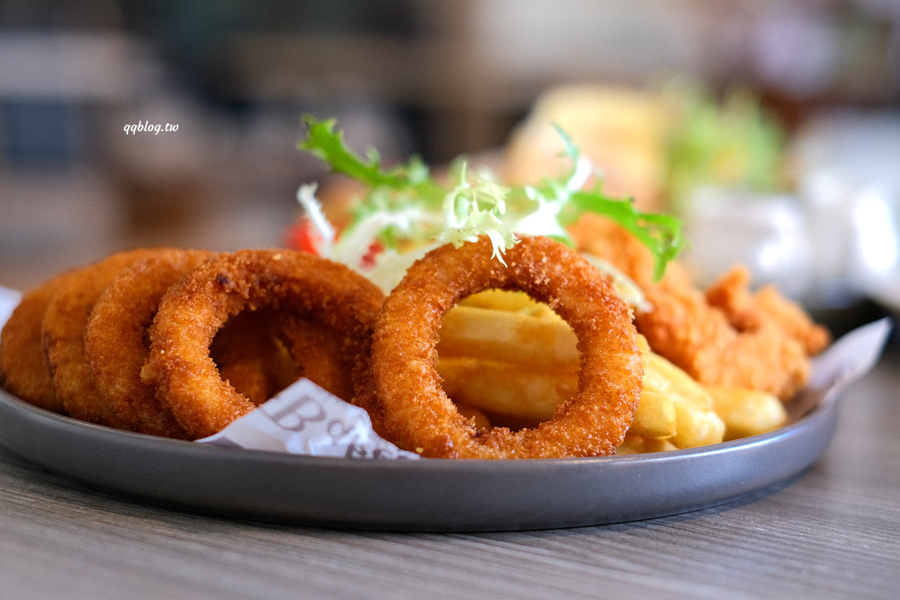 台中北屯︱楓葉咖啡 The Maple Cafe．澳式風格早午餐，全天候供應不管什麼時候都吃得到，大坑、北屯美食推薦 @QQ的懶骨頭