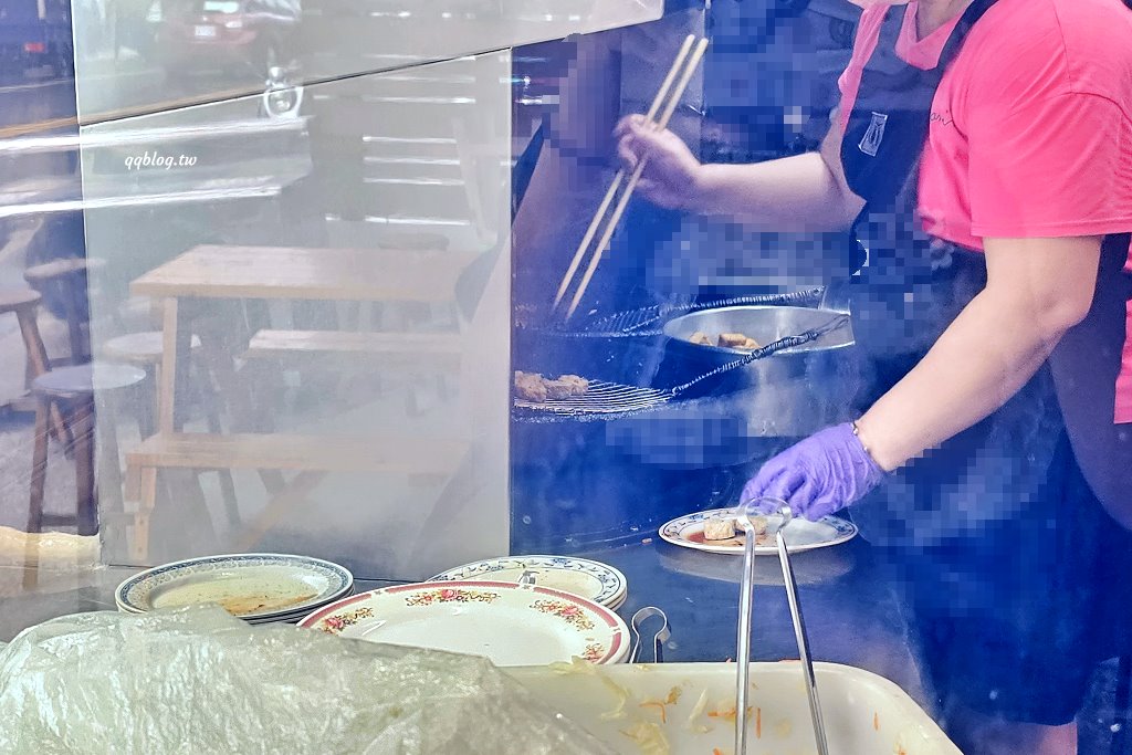 台東︱林家臭豆腐.台東正氣路排隊小吃,來一份當下午茶點心剛剛好 @QQ的懶骨頭 台東︱林家臭豆腐.台東正氣路排隊小吃,來一份當下午茶點心剛剛好 @QQ的懶骨頭