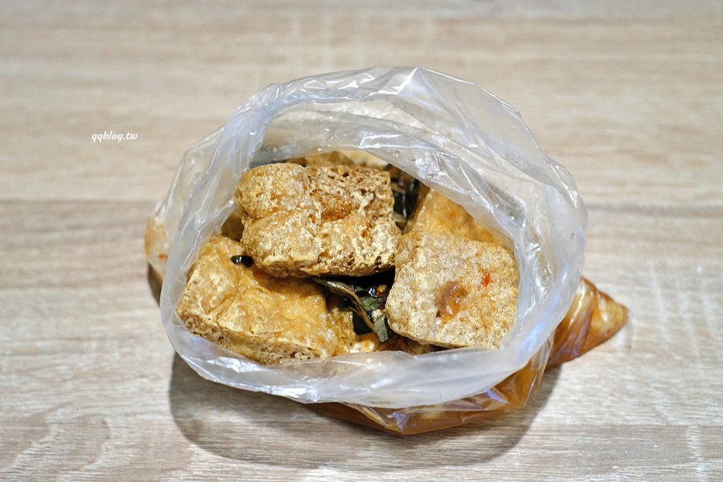台東︱林家臭豆腐．台東正氣路排隊小吃，來一份當下午茶點心剛剛好 @QQ的懶骨頭