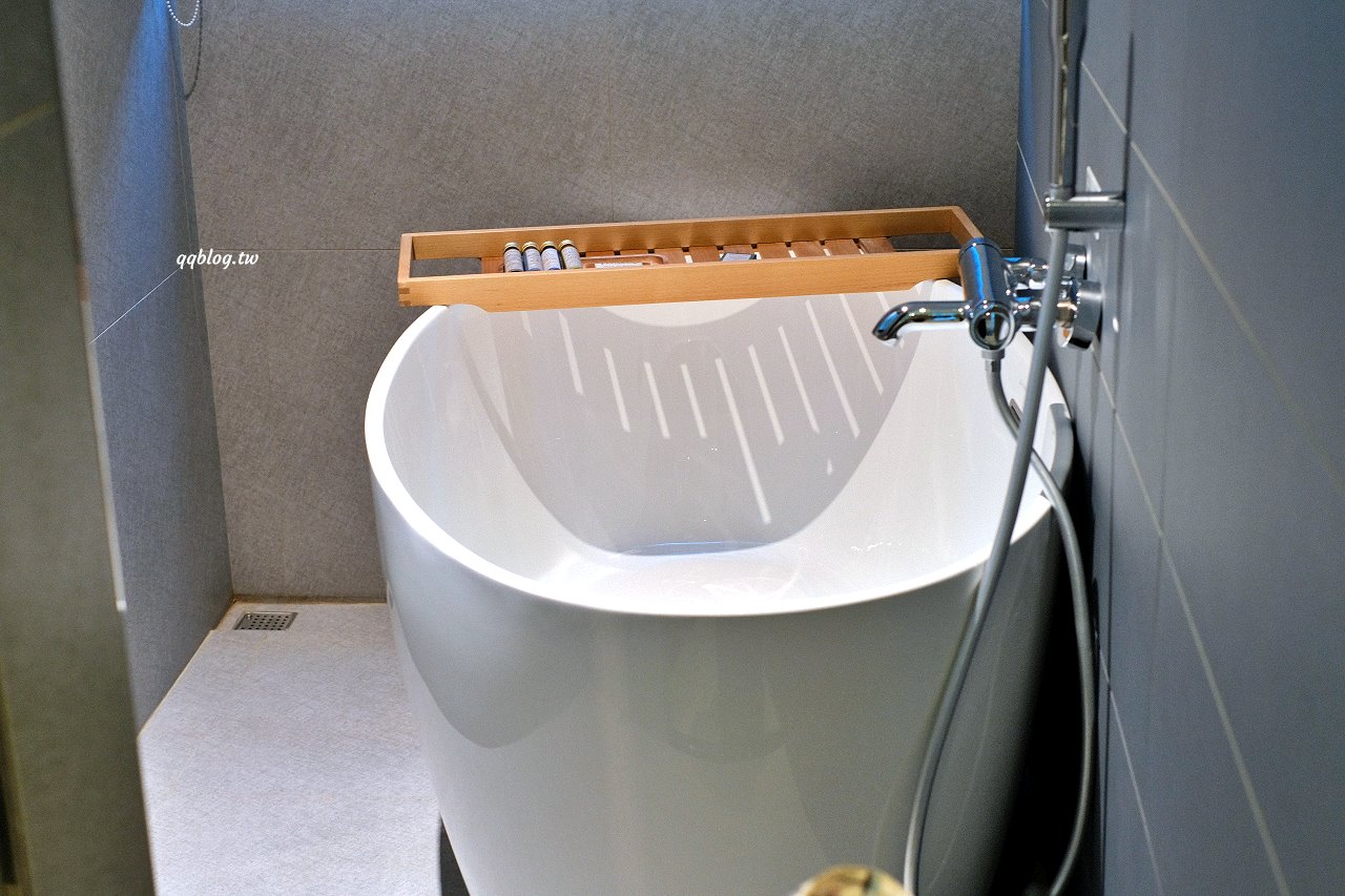 台南安平住宿︱森行旅．2022/8月新開幕，空間質感讓人喜歡，安平住宿推薦 @QQ的懶骨頭