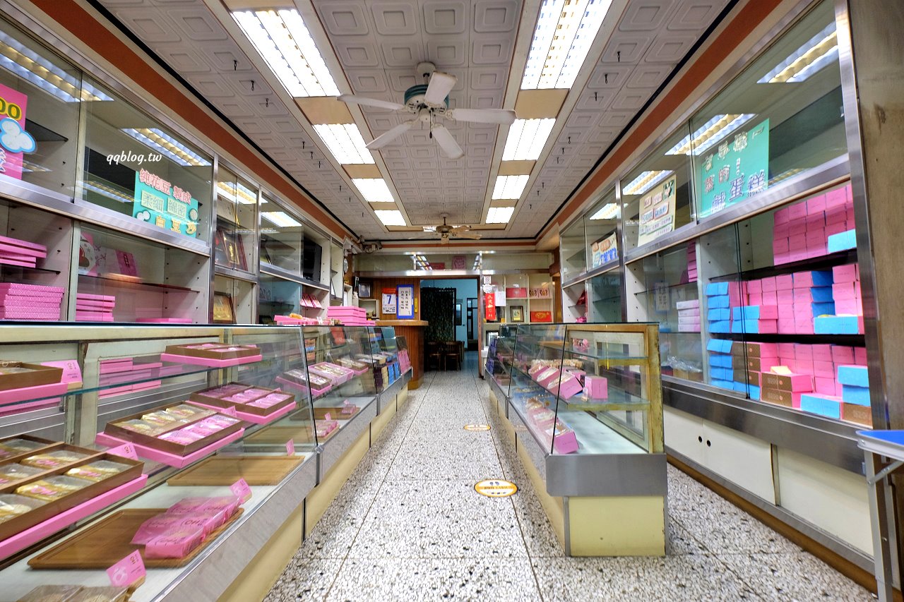 台中豐原︱雪花齋餅行．百年餅店傳統好滋味，百吃不膩的古早味蛋糕捲、雪花月餅，豐原伴手禮推薦 @QQ的懶骨頭