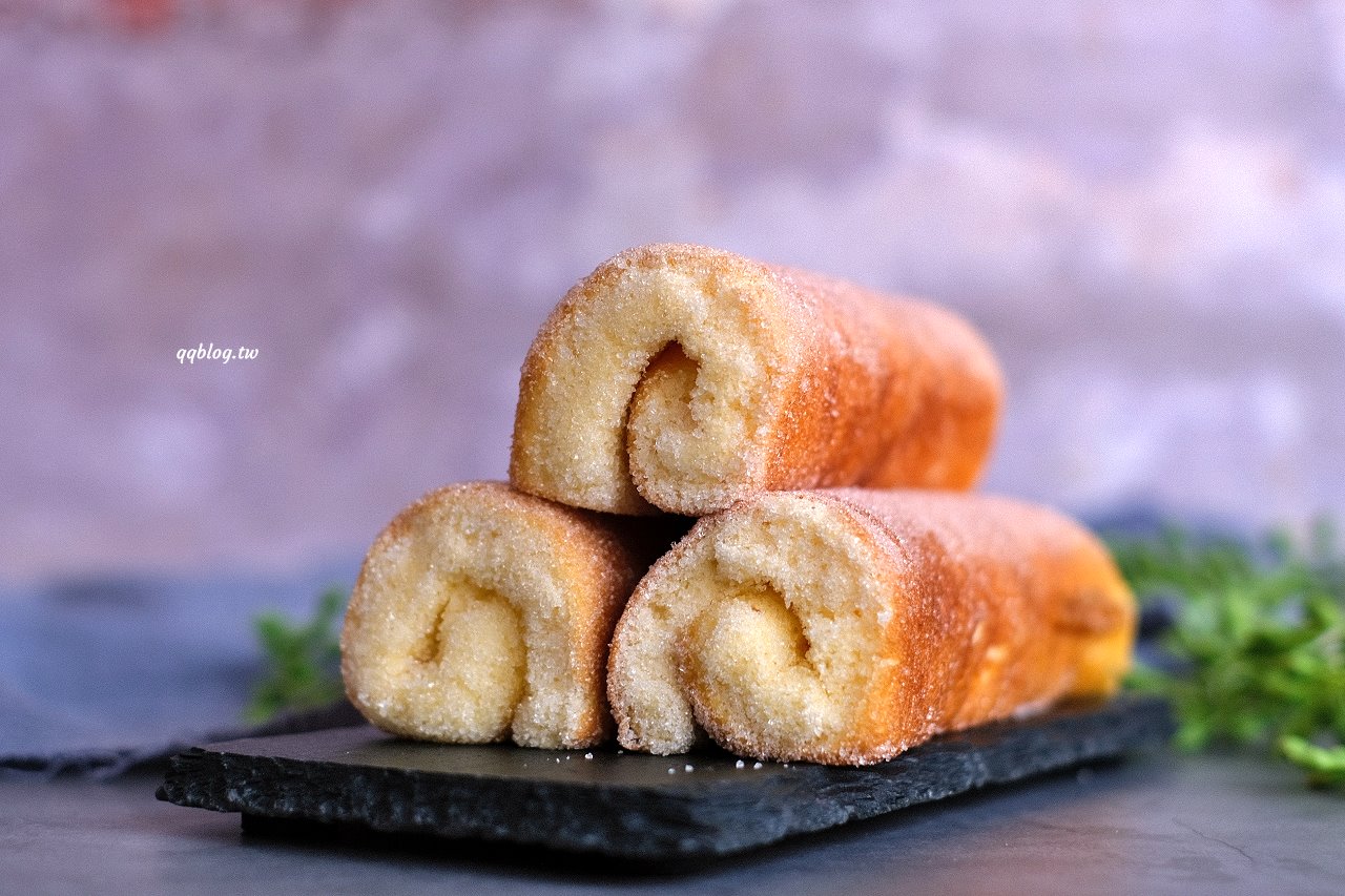 台中豐原︱雪花齋餅行．百年餅店傳統好滋味，百吃不膩的古早味蛋糕捲、雪花月餅，豐原伴手禮推薦 @QQ的懶骨頭