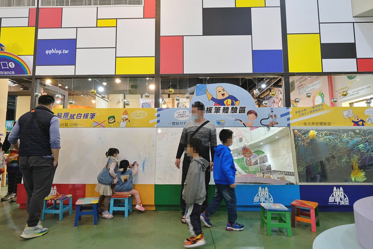 宜蘭蘇澳︱蜡藝蠟筆城堡．宜蘭親子旅遊景點，四項手作DIY玩好玩滿，還有8層樓高的彩虹溜滑梯 @QQ的懶骨頭