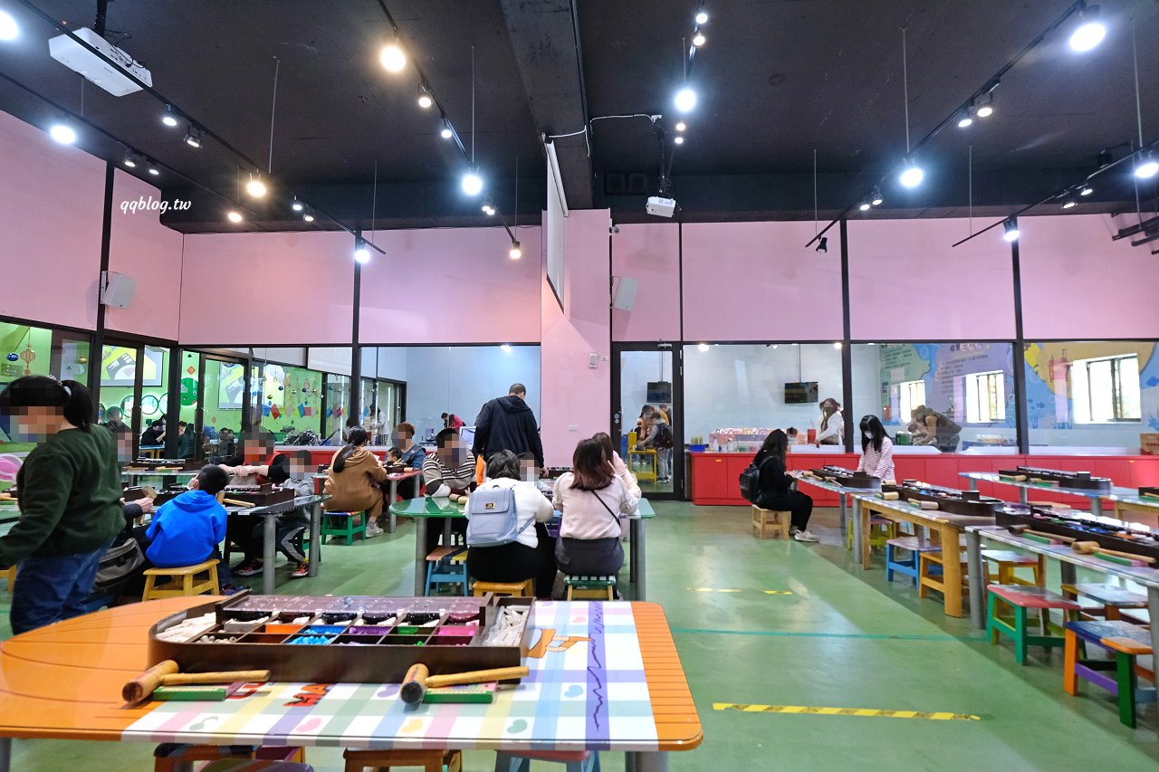 宜蘭蘇澳︱蜡藝蠟筆城堡．宜蘭親子旅遊景點，四項手作DIY玩好玩滿，還有8層樓高的彩虹溜滑梯 @QQ的懶骨頭
