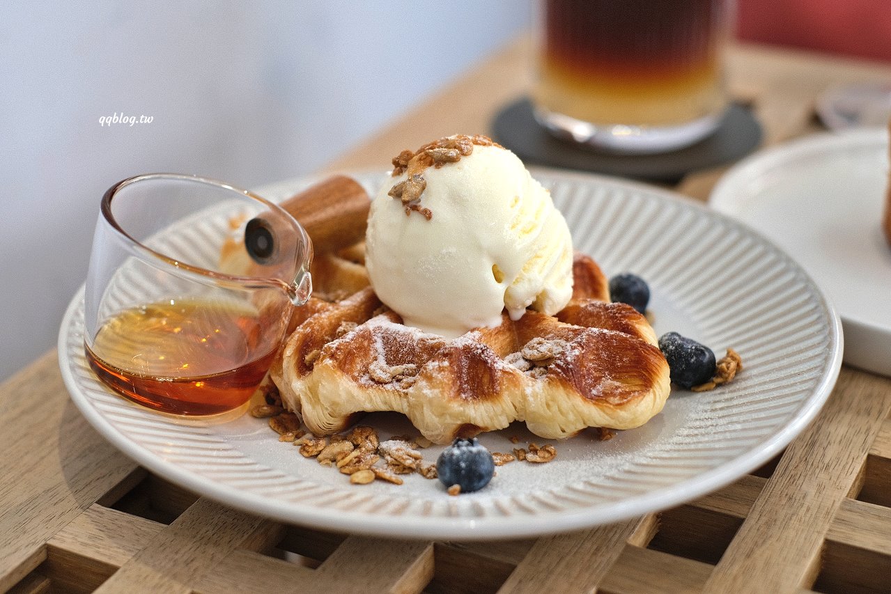 台中沙鹿︱初咖啡 The Origin Coffee Roaster in Shalu．從嘉義搬回到沙鹿的韓風咖啡館，自家烘焙咖啡豆，手作甜點也好吃 @QQ的懶骨頭