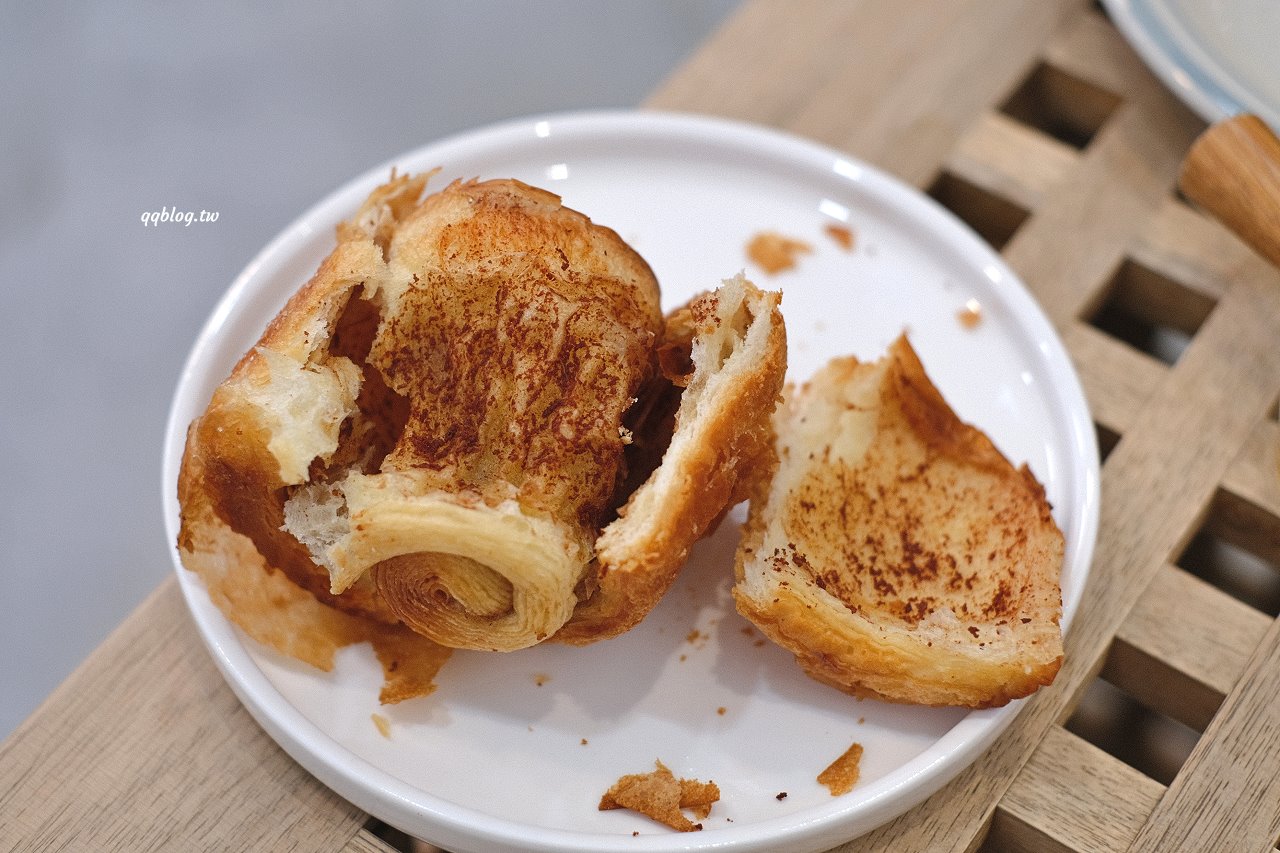 台中沙鹿︱初咖啡 The Origin Coffee Roaster in Shalu．從嘉義搬回到沙鹿的韓風咖啡館，自家烘焙咖啡豆，手作甜點也好吃 @QQ的懶骨頭