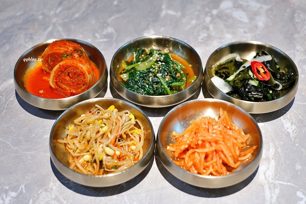 台中西屯︱初瓦韓式料理．王品集團和五星韓籍主廚合作的新品牌，還有霜淇淋吃到飽 @QQ的懶骨頭