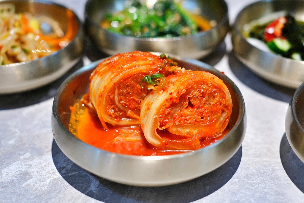 台中西屯︱初瓦韓式料理．王品集團和五星韓籍主廚合作的新品牌，還有霜淇淋吃到飽 @QQ的懶骨頭