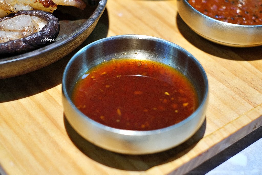 台中西屯︱初瓦韓式料理．王品集團和五星韓籍主廚合作的新品牌，還有霜淇淋吃到飽 @QQ的懶骨頭