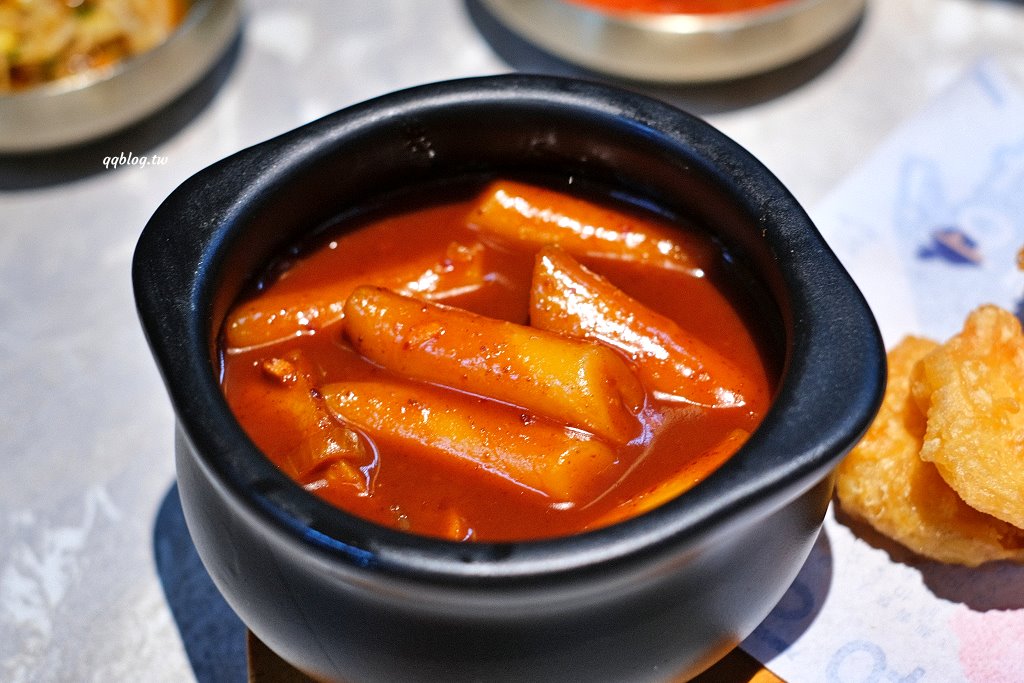 台中西屯︱初瓦韓式料理．王品集團和五星韓籍主廚合作的新品牌，還有霜淇淋吃到飽 @QQ的懶骨頭