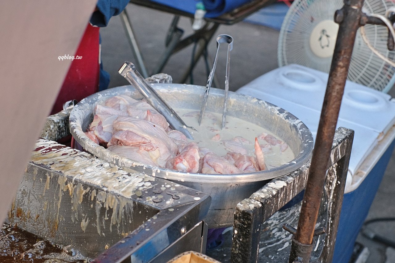 台中大雅︱大雅無名炸雞．麵衣輕薄又酥脆，讓人吮指回味，家樂福超市前 @QQ的懶骨頭