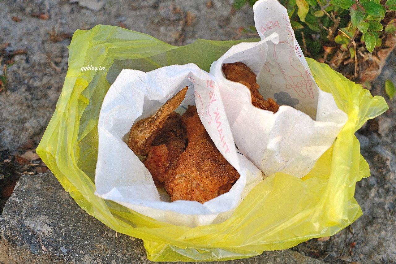 台中大雅︱大雅無名炸雞．麵衣輕薄又酥脆，讓人吮指回味，家樂福超市前 @QQ的懶骨頭