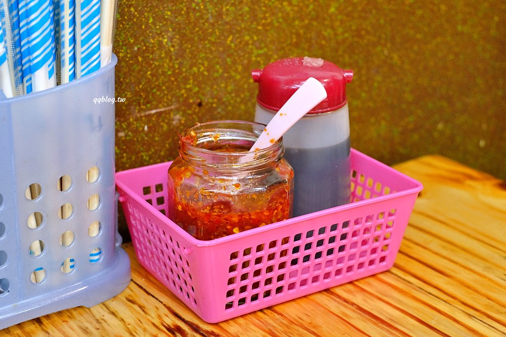 苗栗三義︱鄉村小吃店．三義人氣麵店之一，用餐時間人潮滿滿滿 @QQ的懶骨頭