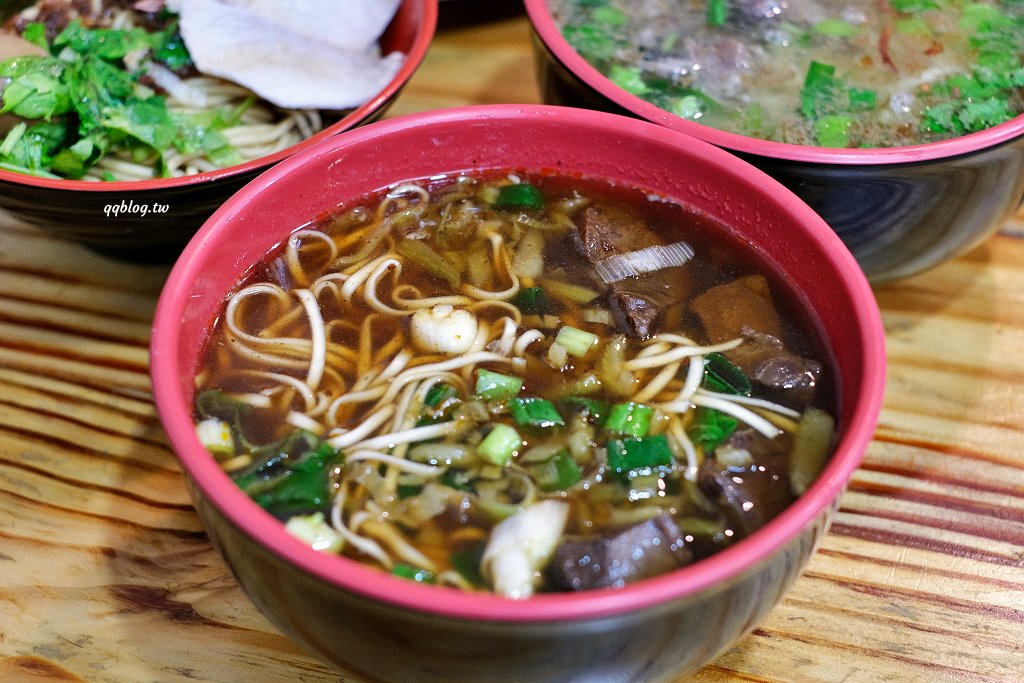 苗栗三義︱鄉村小吃店．三義人氣麵店之一，用餐時間人潮滿滿滿 @QQ的懶骨頭