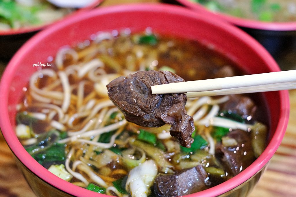 苗栗三義︱鄉村小吃店．三義人氣麵店之一，用餐時間人潮滿滿滿 @QQ的懶骨頭