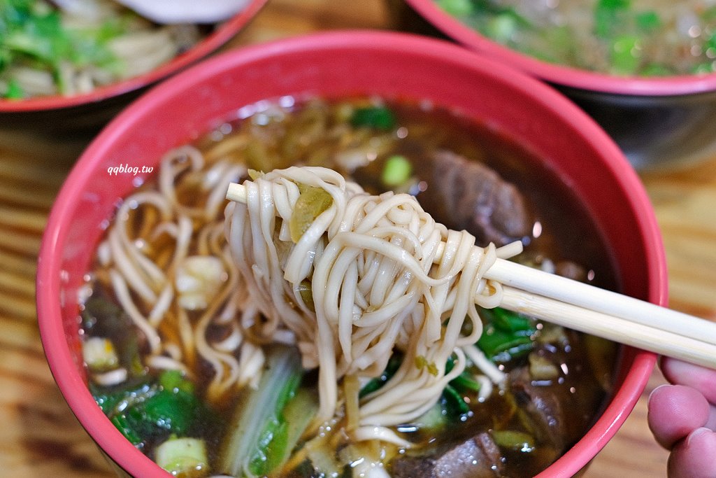 苗栗三義︱鄉村小吃店．三義人氣麵店之一，用餐時間人潮滿滿滿 @QQ的懶骨頭